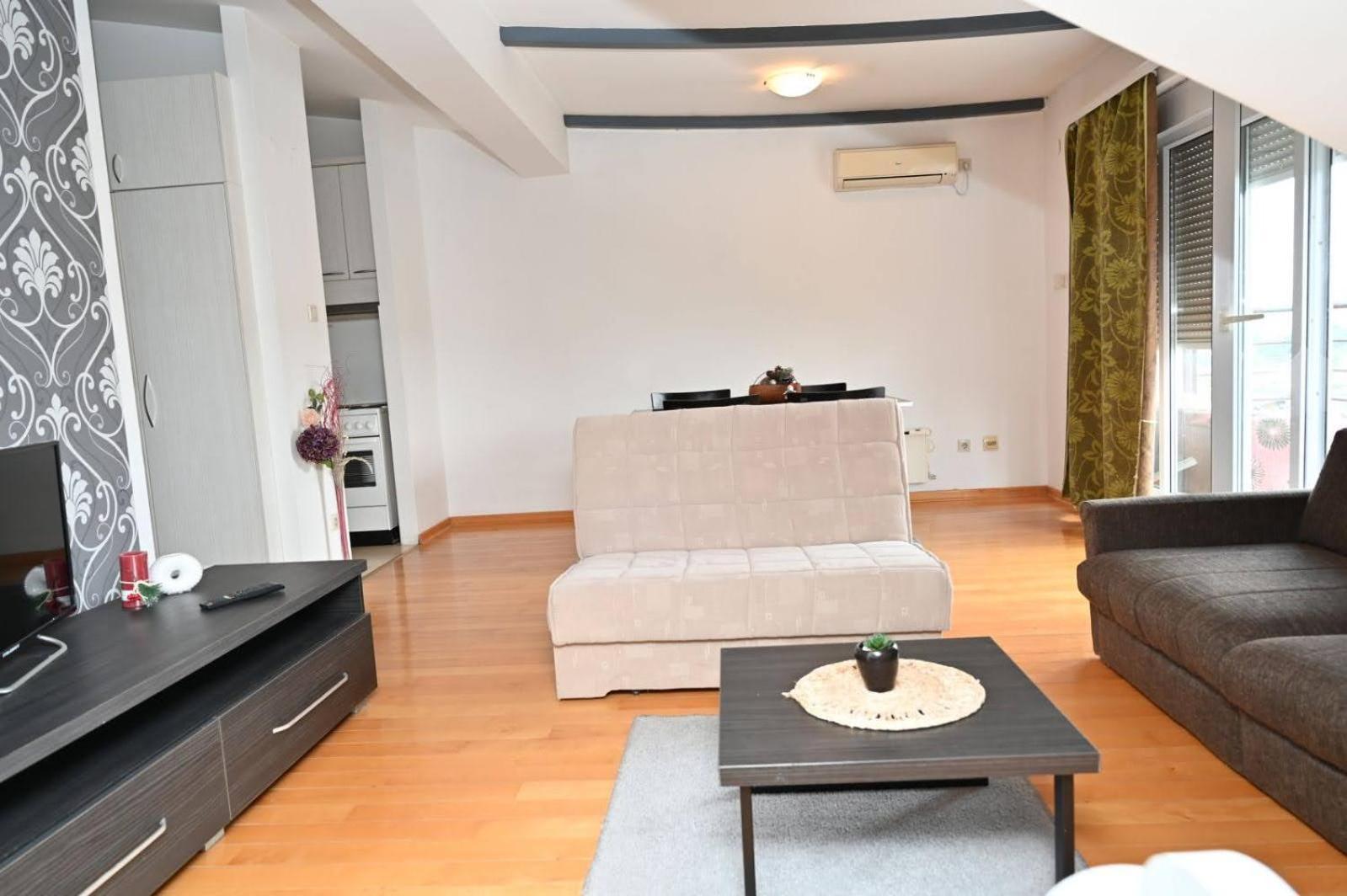 Garmani Apartamento Vrnjačka Banja Exterior foto